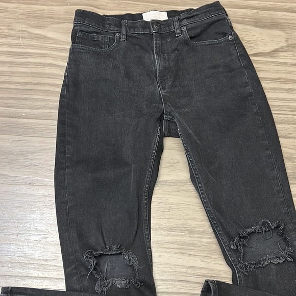 EVERLANE DISTRESSED HIGH RISE SKINNY JEANS SIZE 29 - Picture 5 of 16